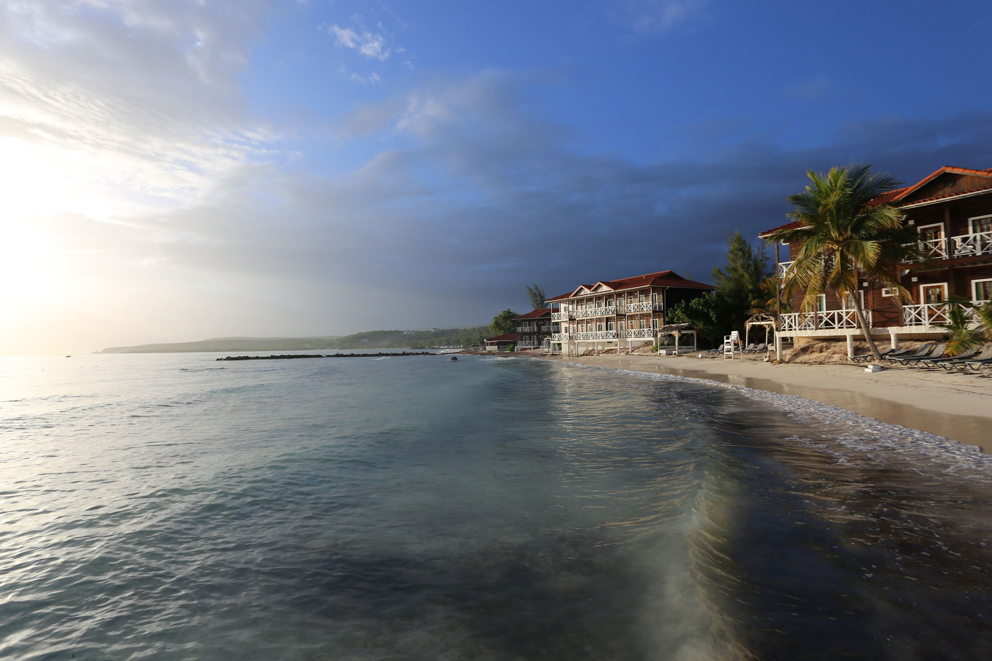 Отель Mangos Jamaica Adults Only Фальмаут Экстерьер фото
